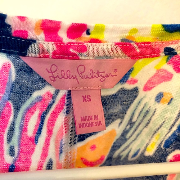 Lilly Pulitzer Rollins v-neck top - Picture 4 of 5